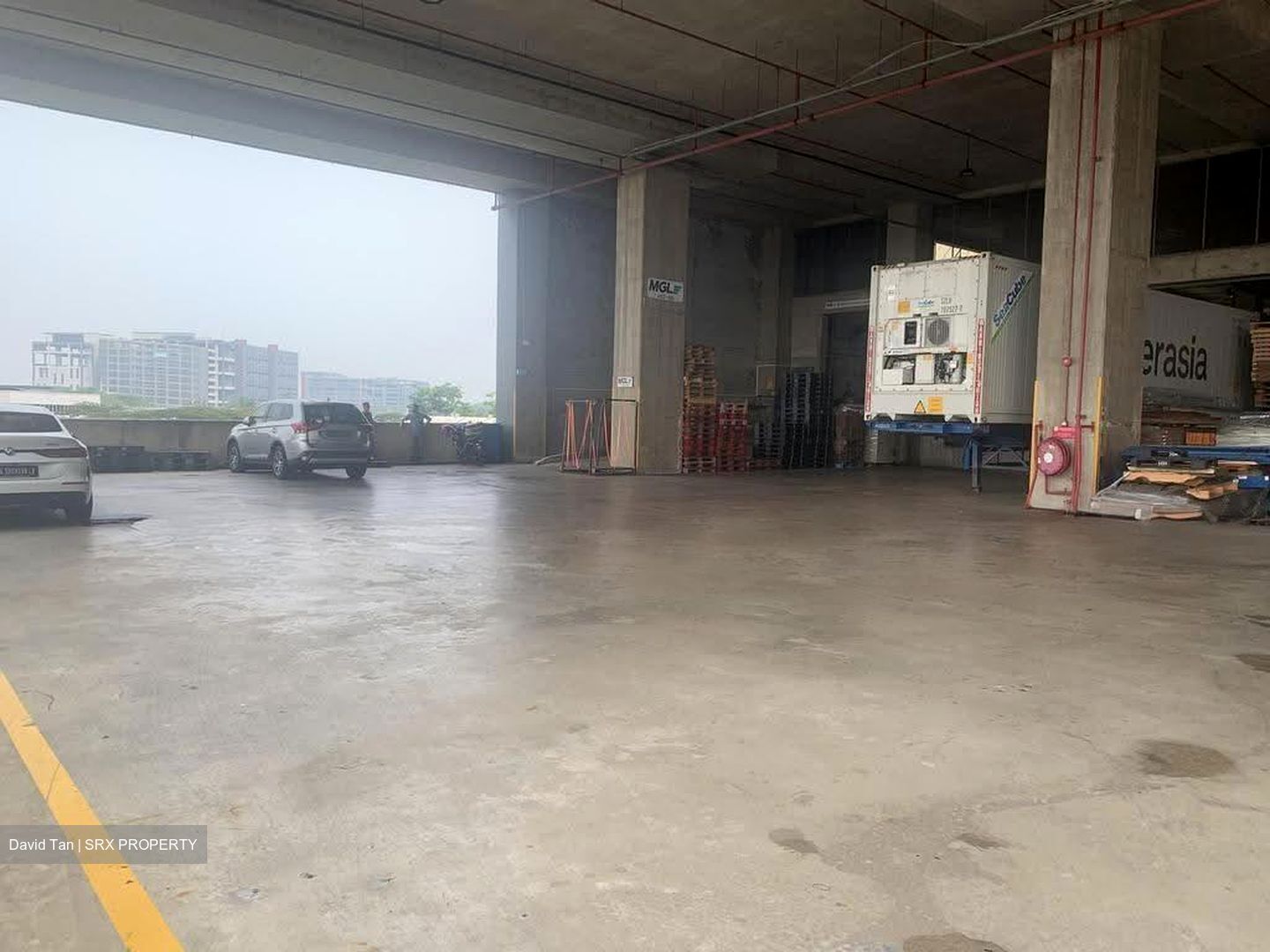 Gul Way (D22), Warehouse #626860181